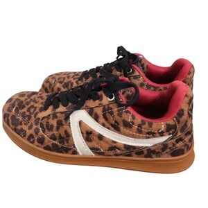 Leopard Sneakers Tan Brown Cushionaire Hudsin Leopard Print Shoes Size 9 NWT